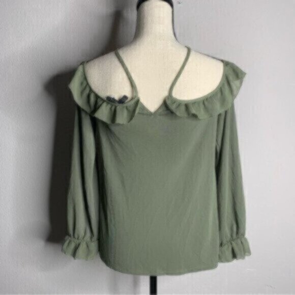 White House Black Market Off the Shoulder Ruffle Boho Long Sleeve Blouse - Picture 8 of 12